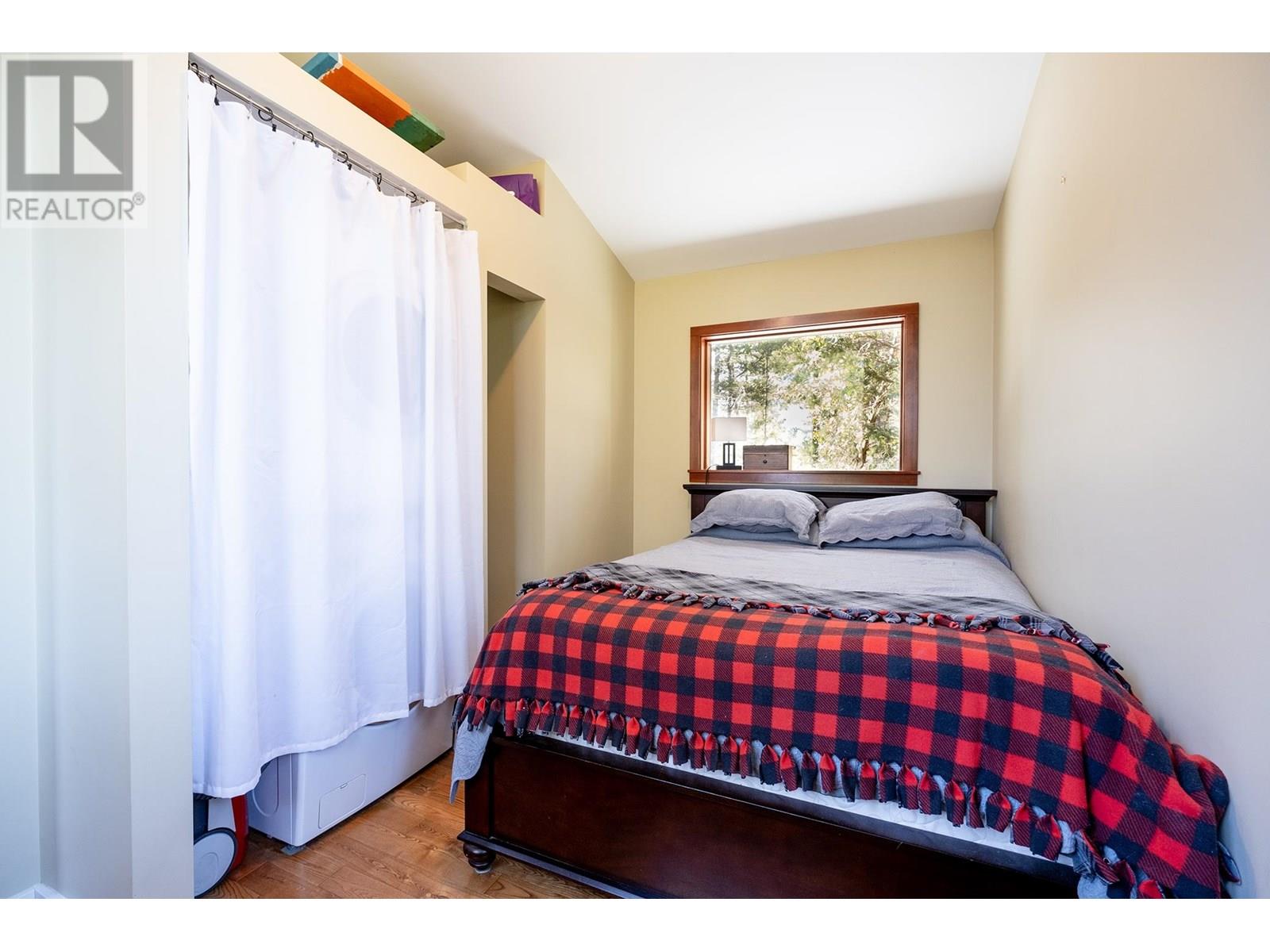 5063 SHERMAN LANE, Halfmoon Bay