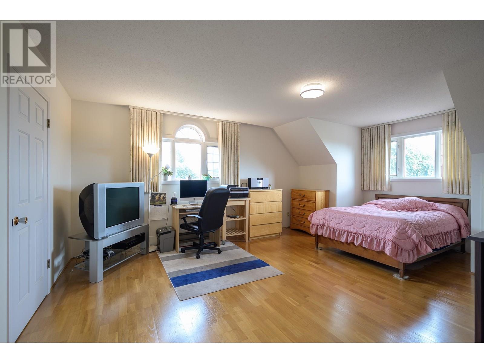 17531 WESTMINSTER Highway, Richmond