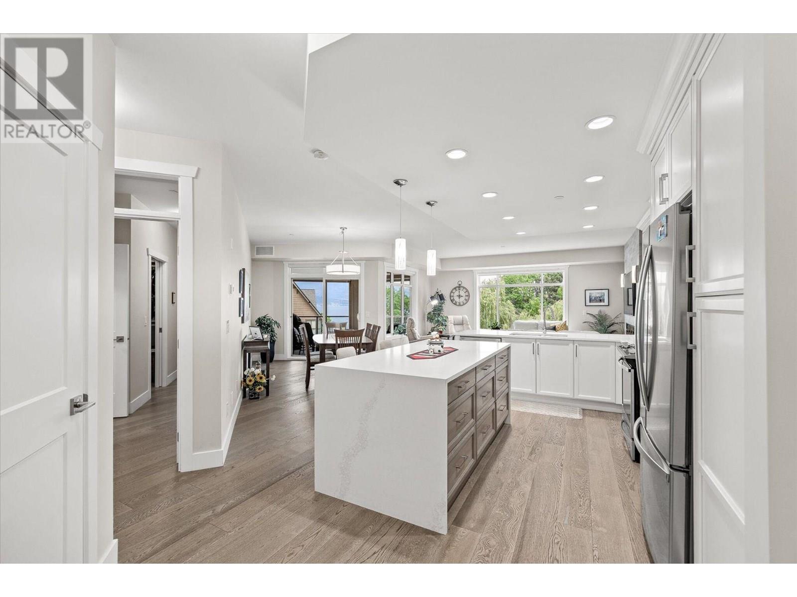 401 3865 Truswell Road, Kelowna