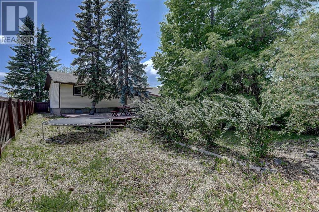Single Family House Bungalow for Sale in   Avenue Mountview Grande Prairie 