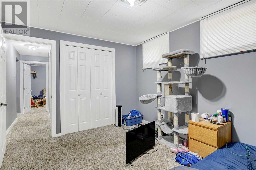 Single Family House Bungalow for Sale in   Avenue Mountview Grande Prairie 