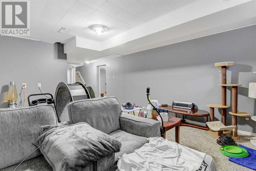Single Family House Bungalow for Sale in   Avenue Mountview Grande Prairie 