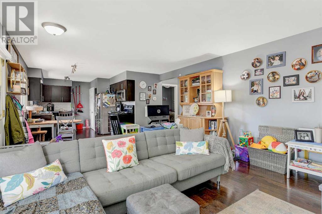 Single Family House Bungalow for Sale in   Avenue Mountview Grande Prairie 