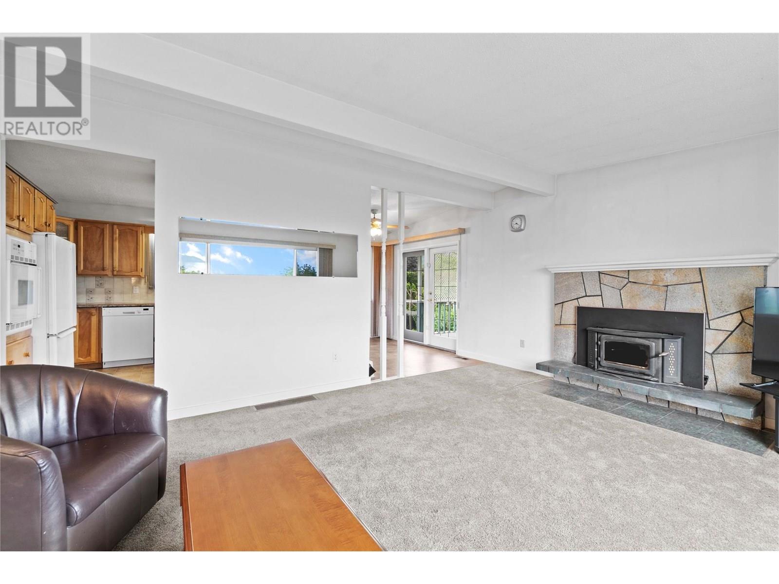 Photo 20 of 1431 15 Street Se, Salmon Arm BC