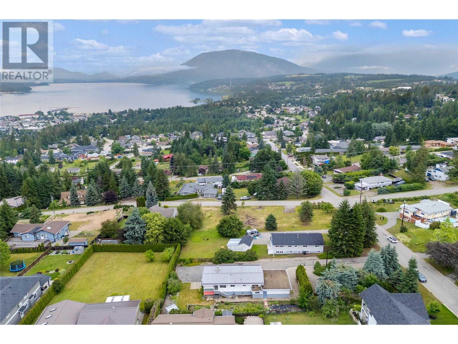 Photo 85 of 1431 15 Street Se, Salmon Arm BC