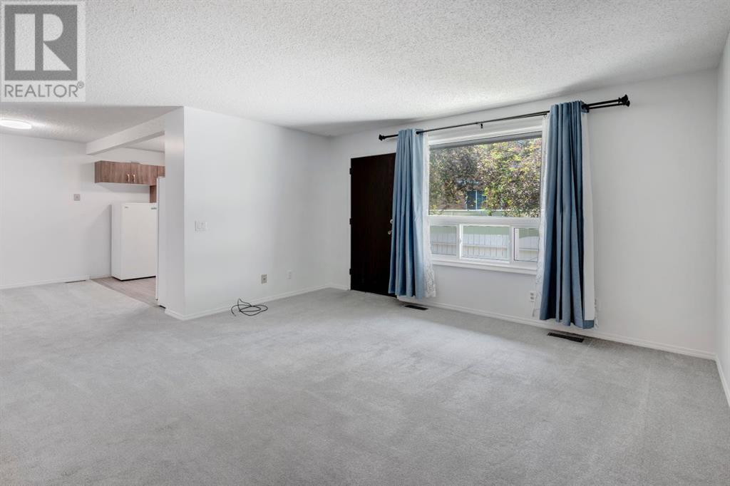 Single Family House for Sale in   Manora Place NE Marlborough Park Calgary 