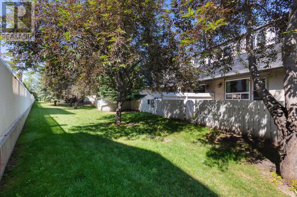 Single Family House for Sale in   Manora Place NE Marlborough Park Calgary 
