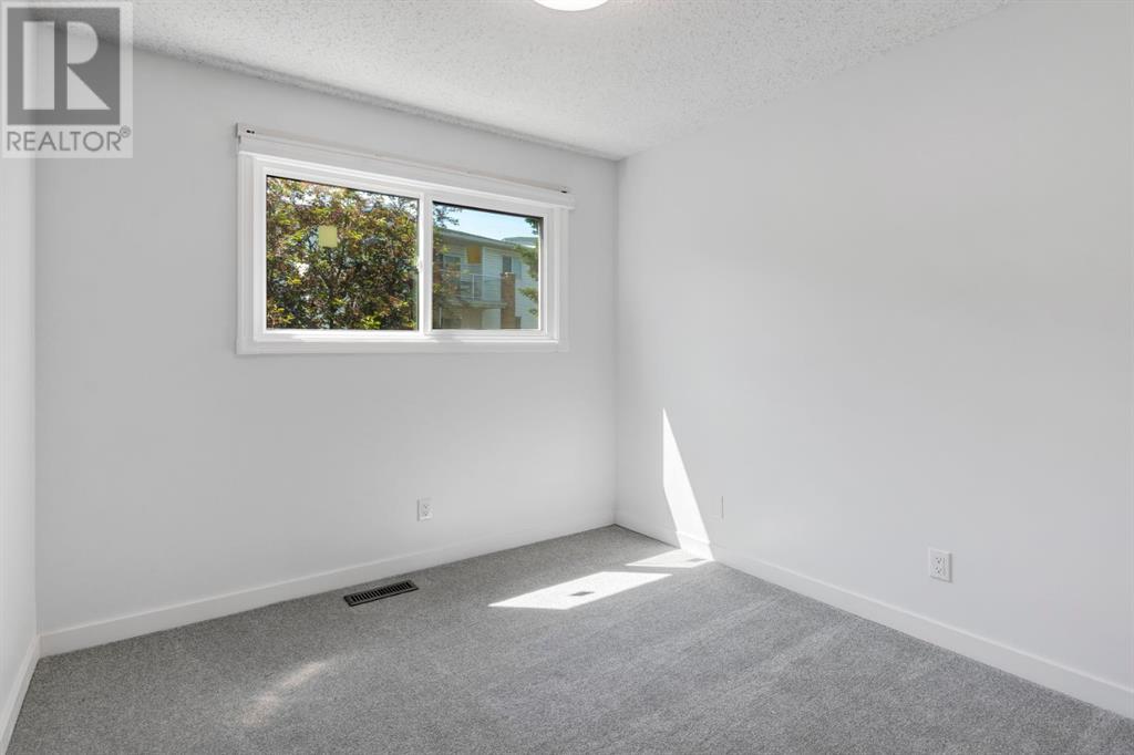 Single Family House for Sale in   Manora Place NE Marlborough Park Calgary 
