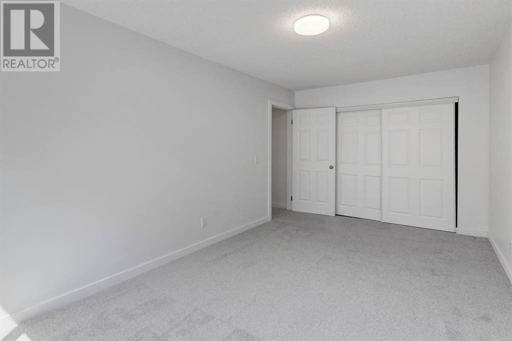 Single Family House for Sale in   Manora Place NE Marlborough Park Calgary 
