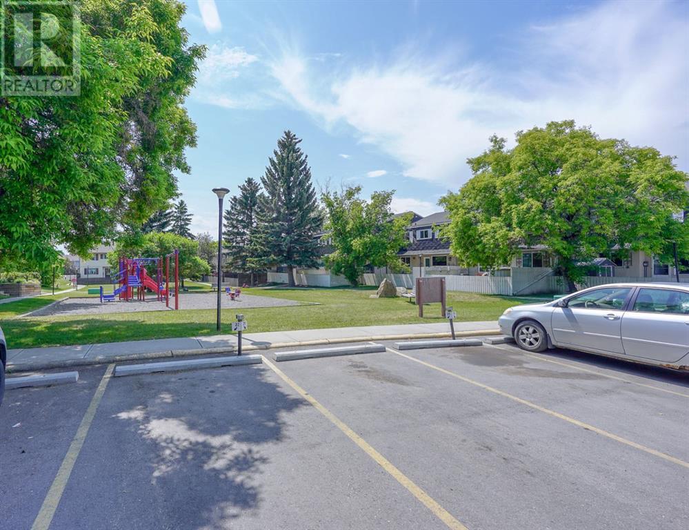 Single Family House for Sale in   Manora Place NE Marlborough Park Calgary 