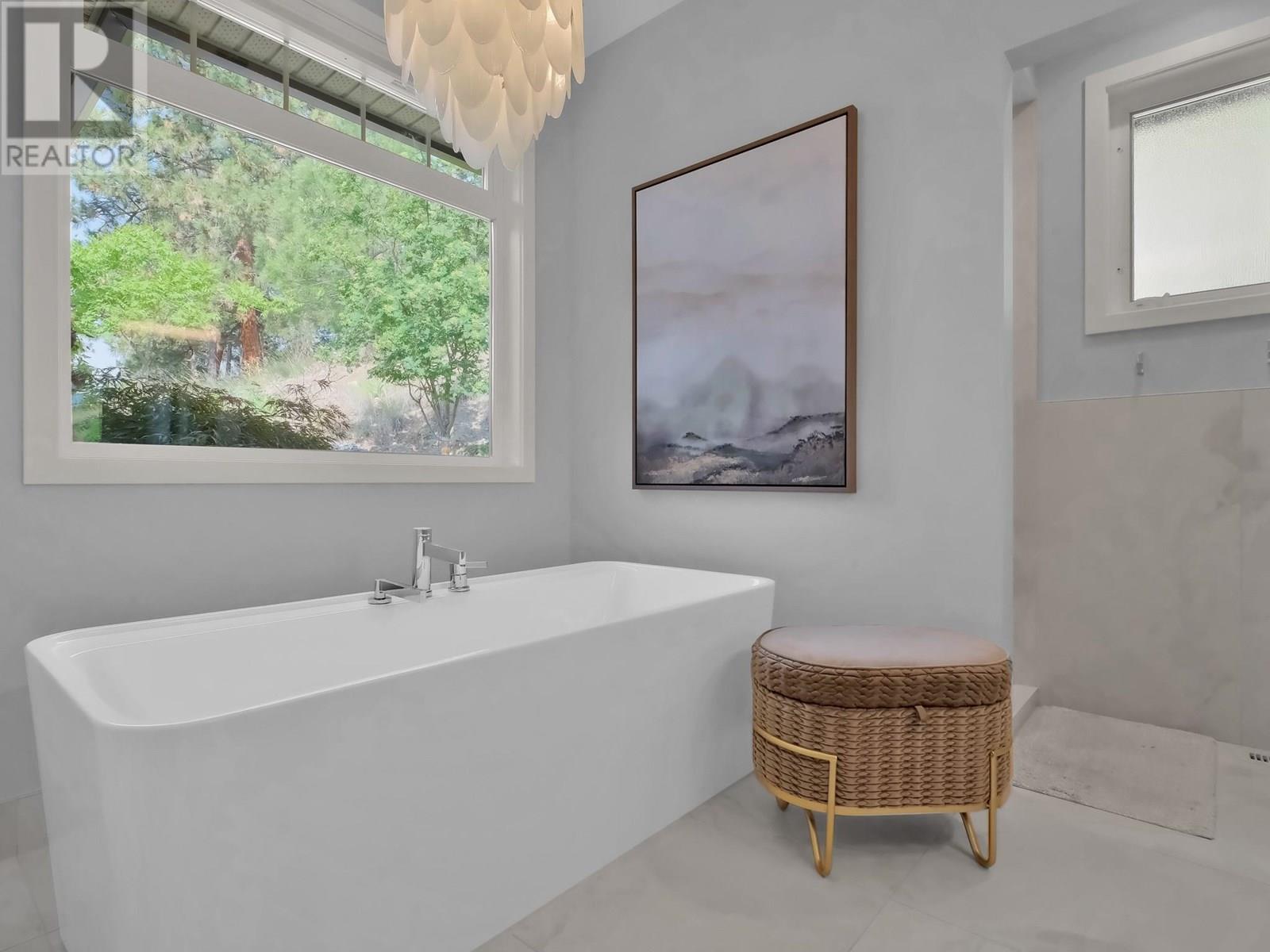  1260 Timothy Place, Kelowna