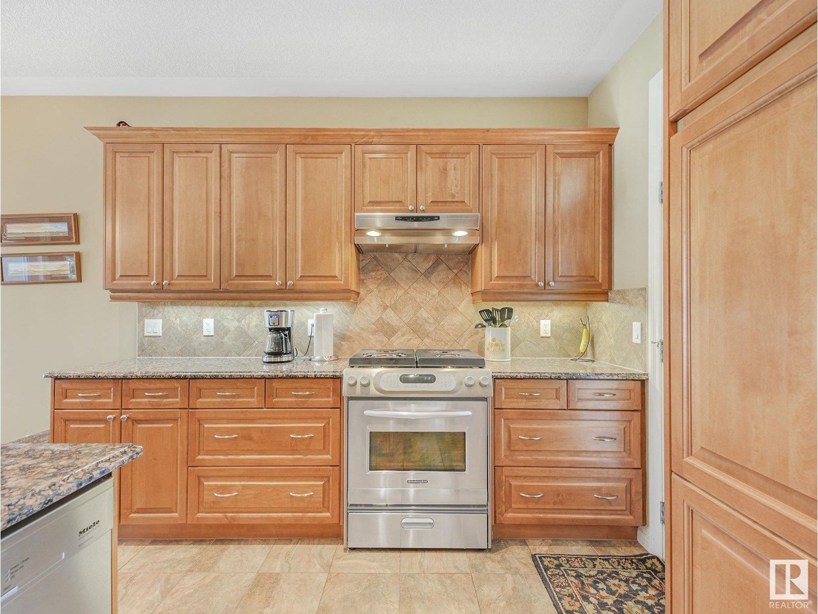 Photo 24 of 19 1225 Wanyandi Rd Nw, Edmonton AB