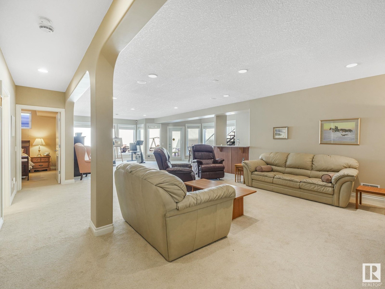 Photo 6 of 19 1225 Wanyandi Rd Nw, Edmonton AB