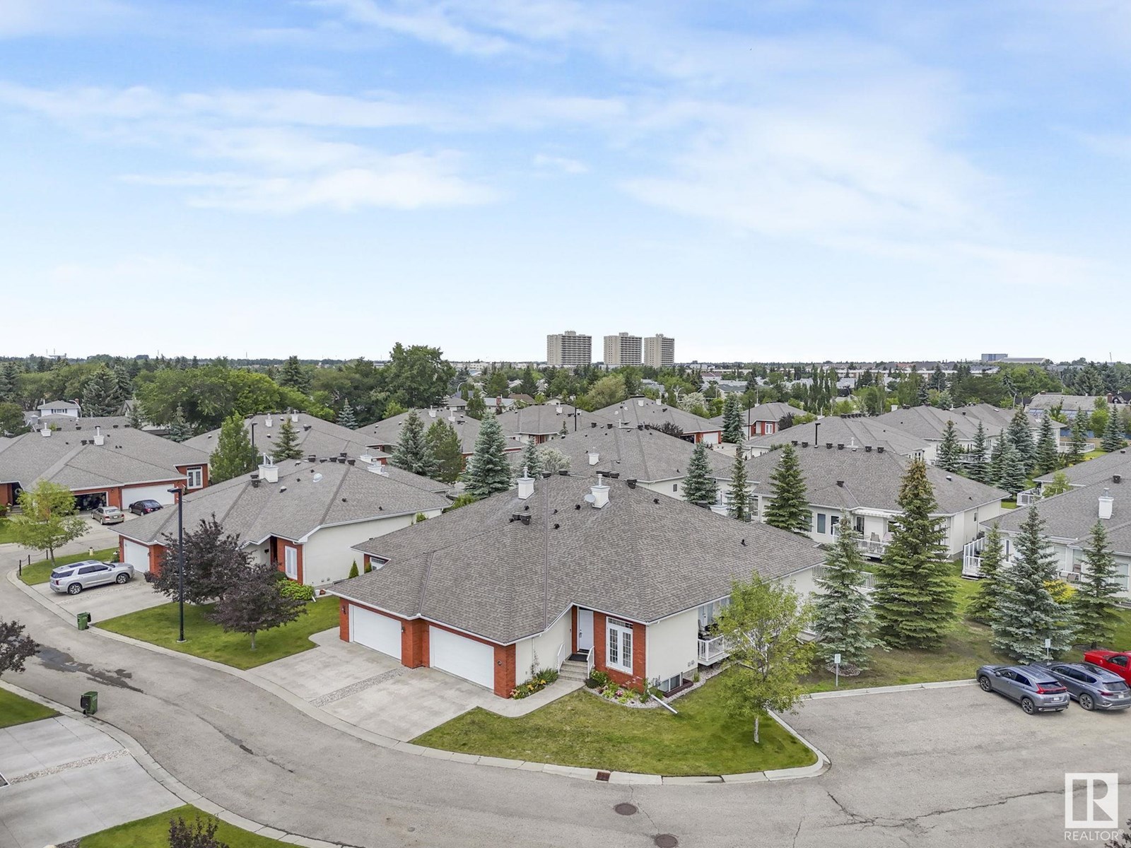 Photo 1 of 19 1225 Wanyandi Rd Nw, Edmonton AB