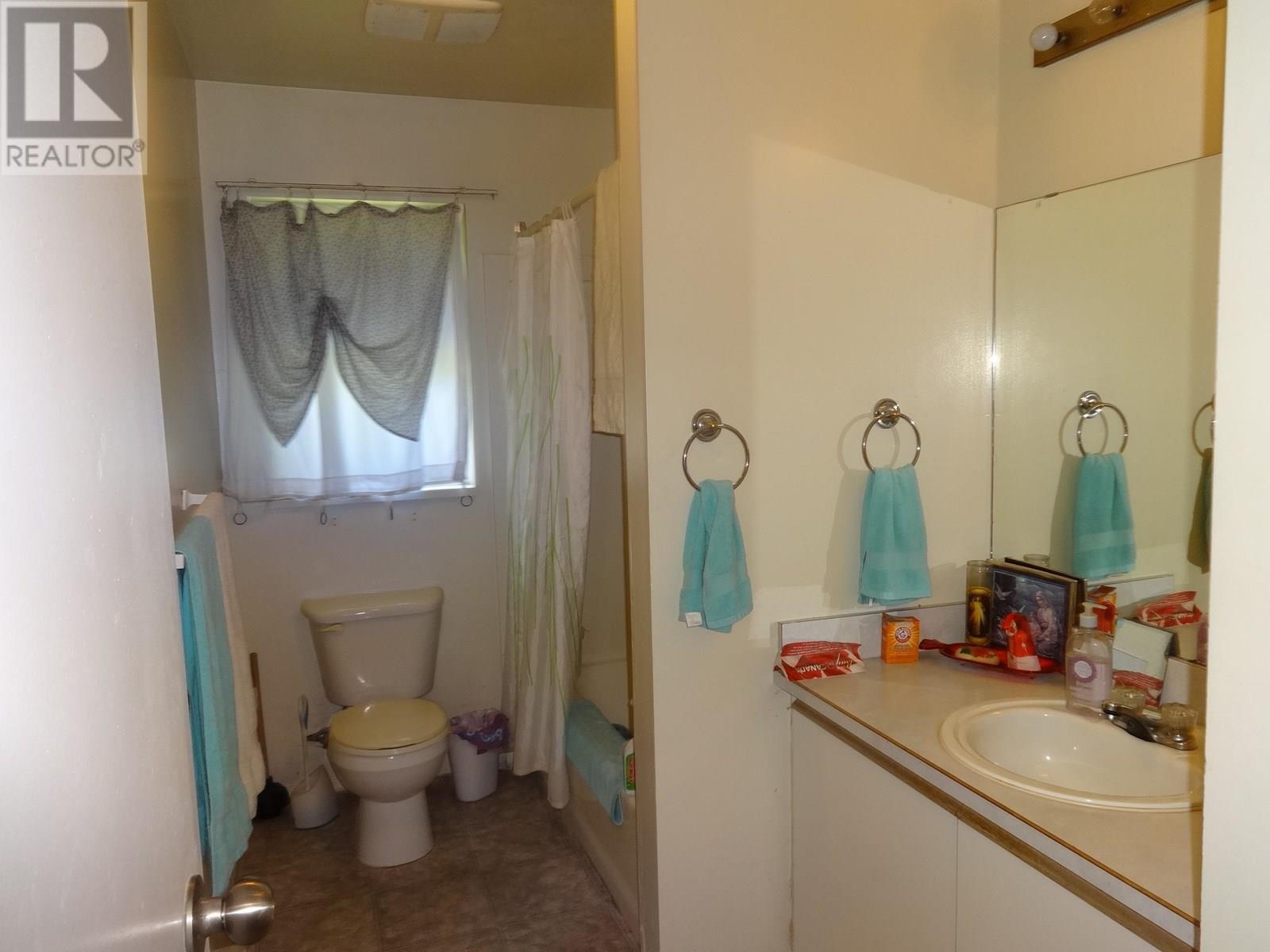539 HOUGH ROAD, Gibsons