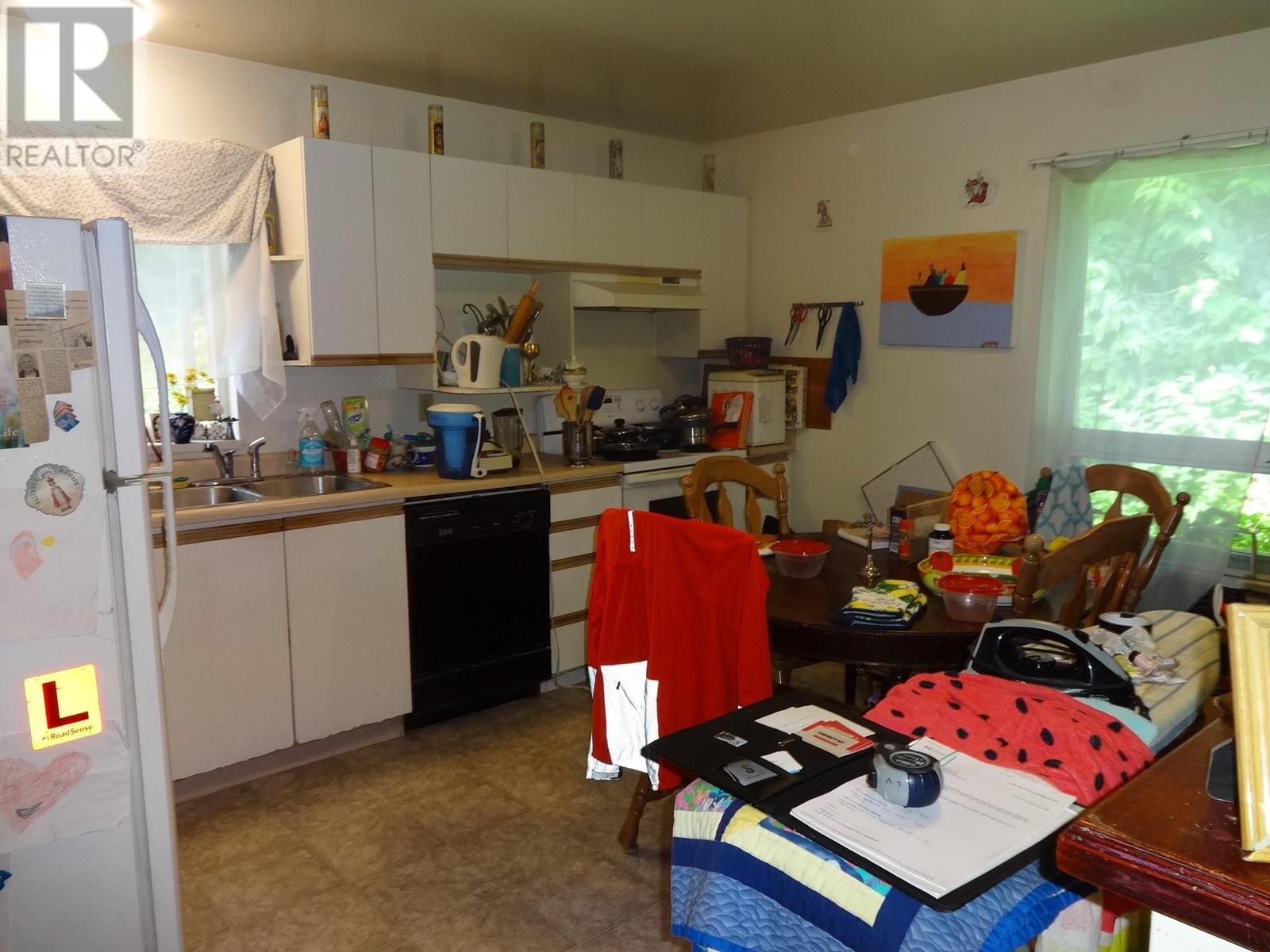 539 HOUGH ROAD, Gibsons