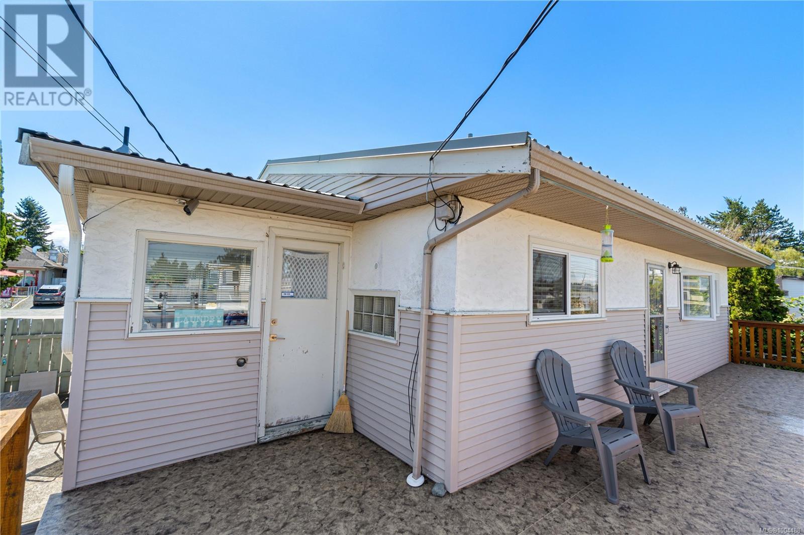 Photo 13 of 145 Hirst Ave, Parksville BC