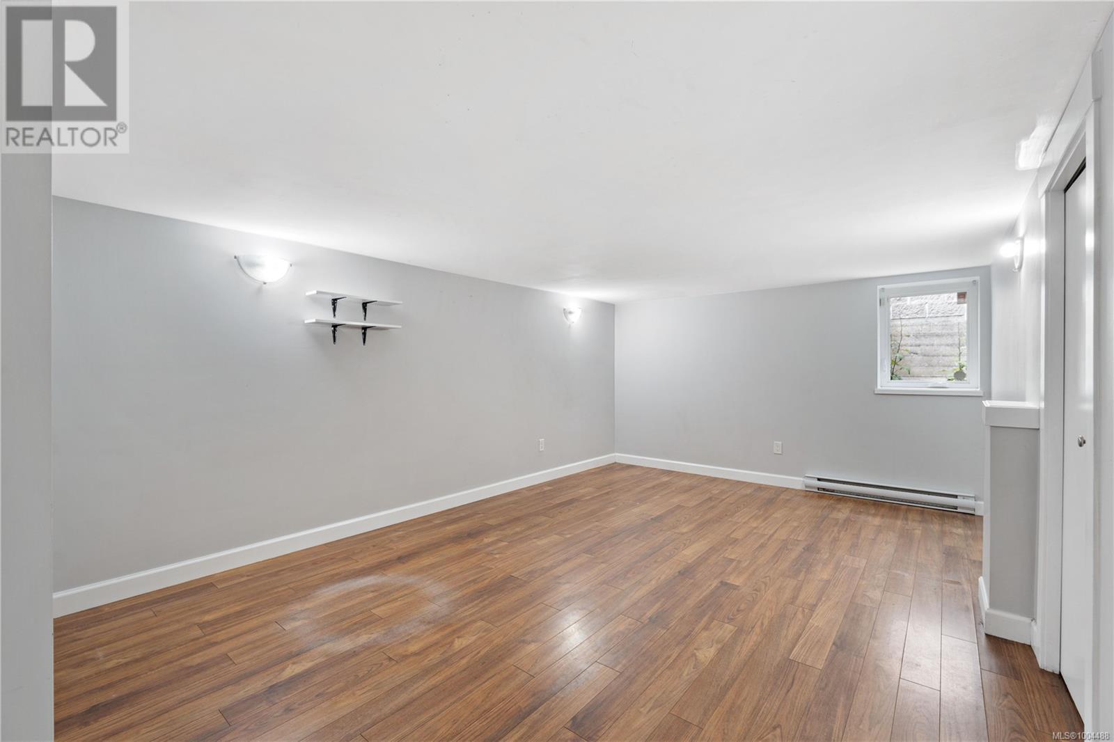 Photo 20 of 145 Hirst Ave, Parksville BC
