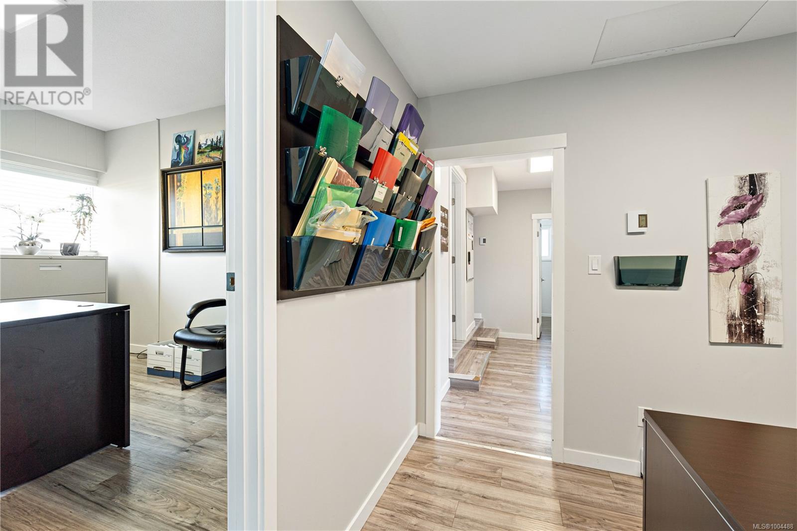 Photo 4 of 145 Hirst Ave, Parksville BC