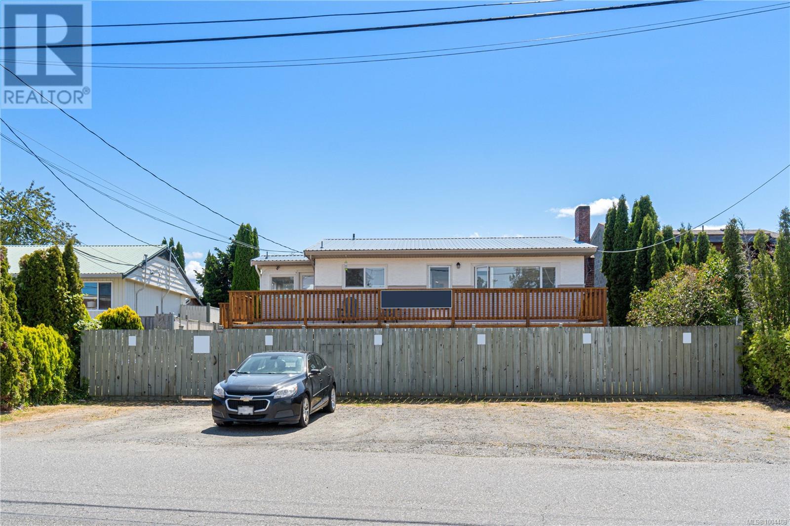 Photo 8 of 145 Hirst Ave, Parksville BC