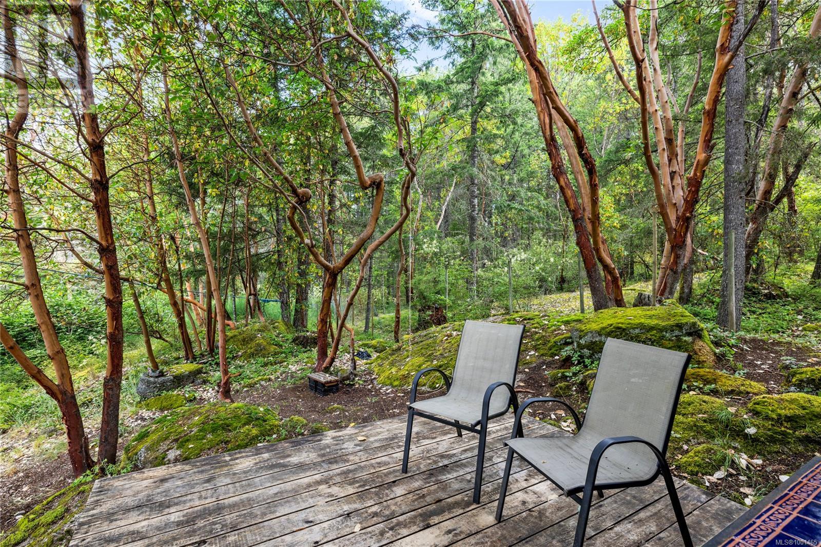 Photo 36 of 950 Nanaimo River Rd, Nanaimo BC