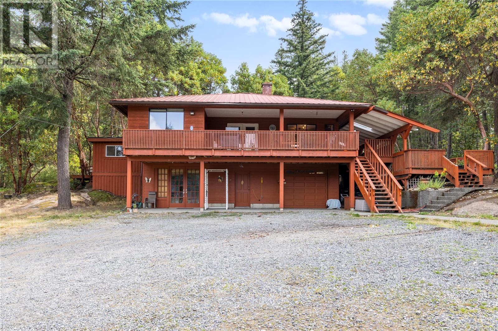 Photo 35 of 950 Nanaimo River Rd, Nanaimo BC