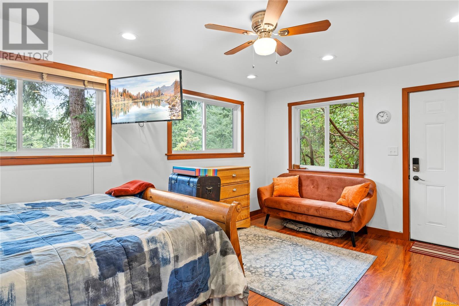 Photo 32 of 950 Nanaimo River Rd, Nanaimo BC