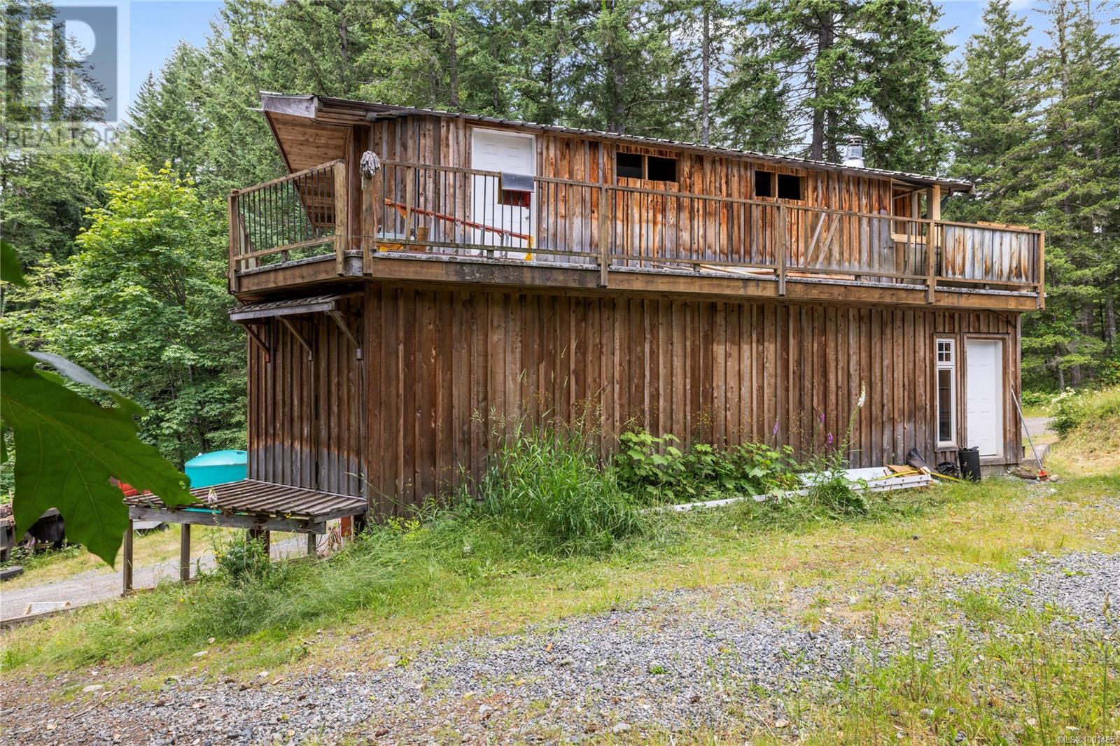Photo 61 of 950 Nanaimo River Rd, Nanaimo BC