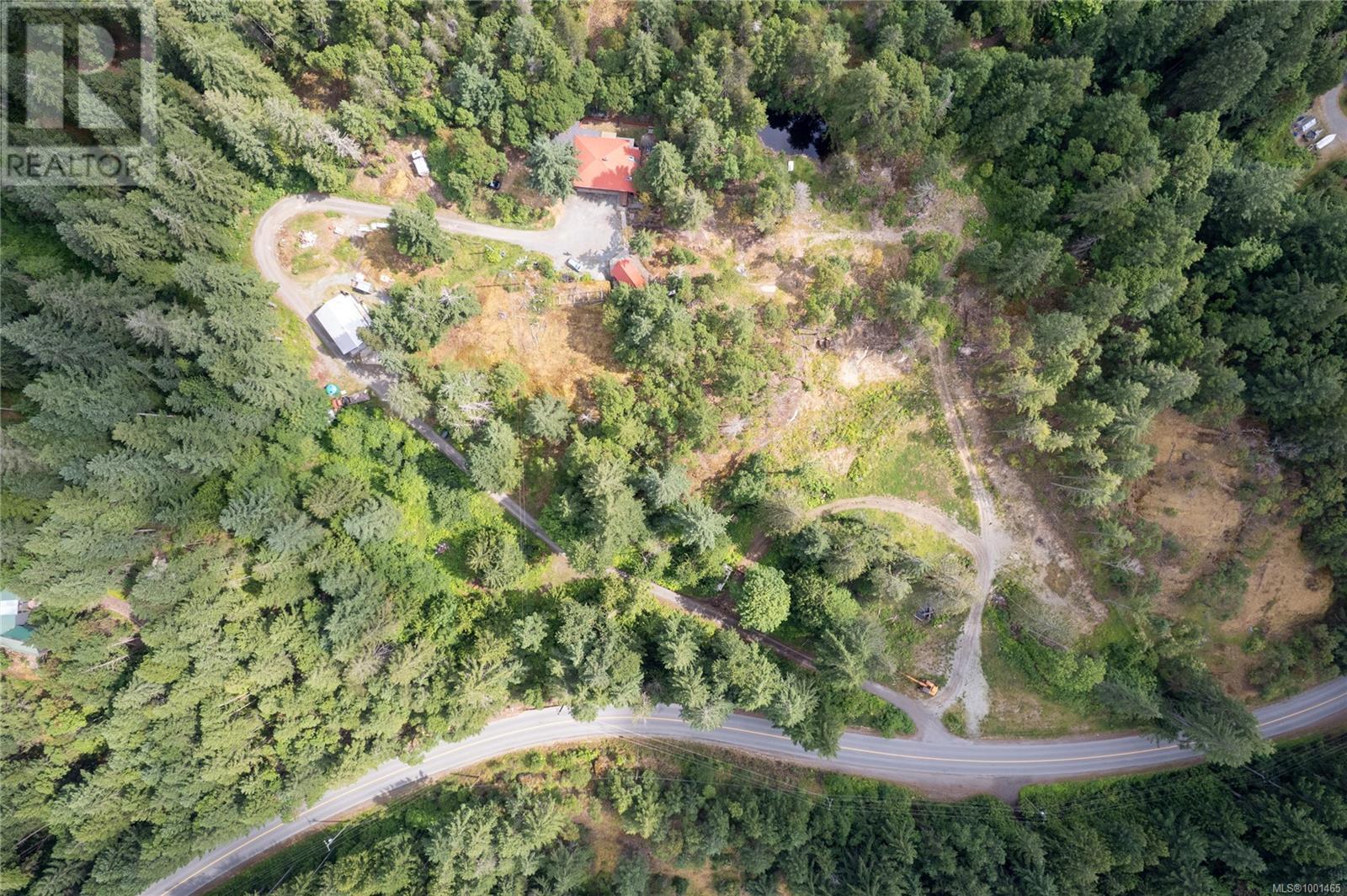 Photo 33 of 950 Nanaimo River Rd, Nanaimo BC