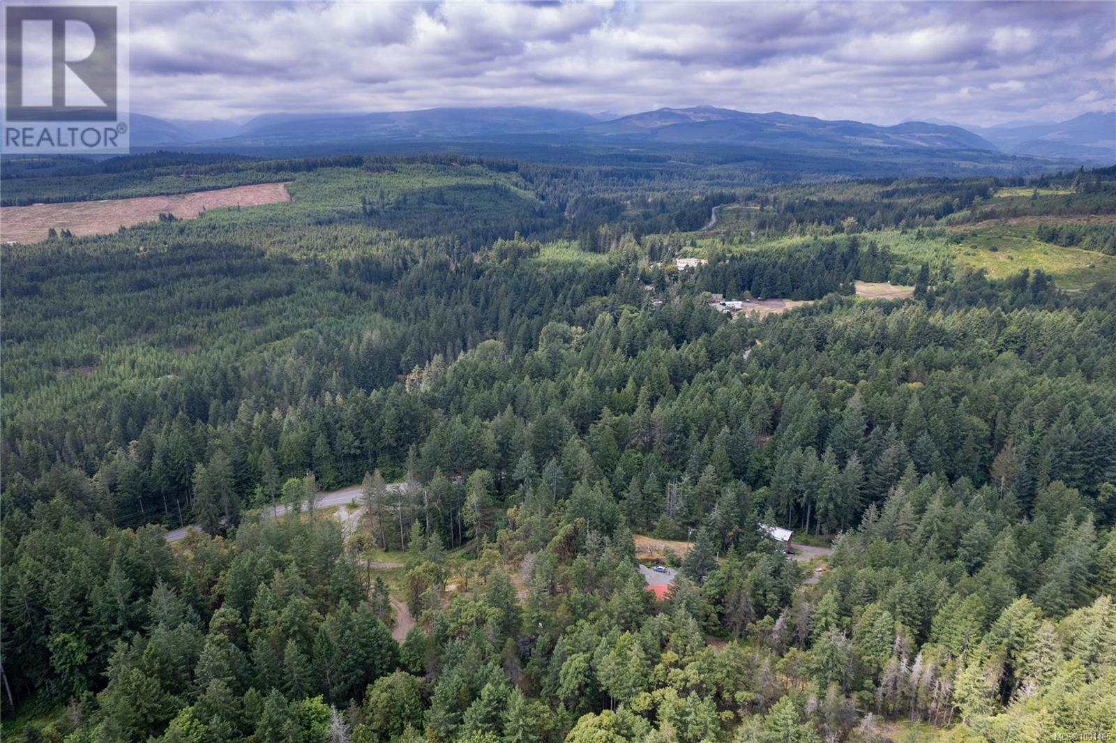 Photo 13 of 950 Nanaimo River Rd, Nanaimo BC