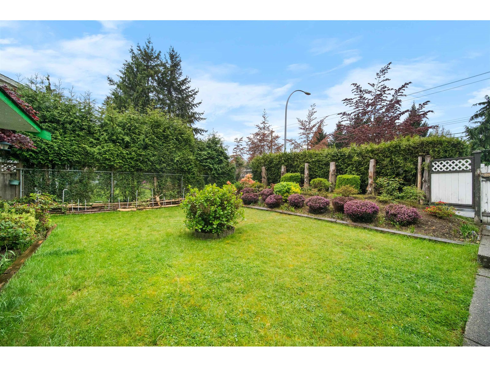Photo 23 of 9364 152nd Street Street, Surrey BC