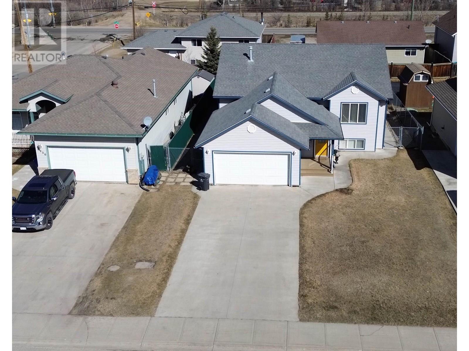 Photo 2 of 9216 118 Avenue, Fort St John BC