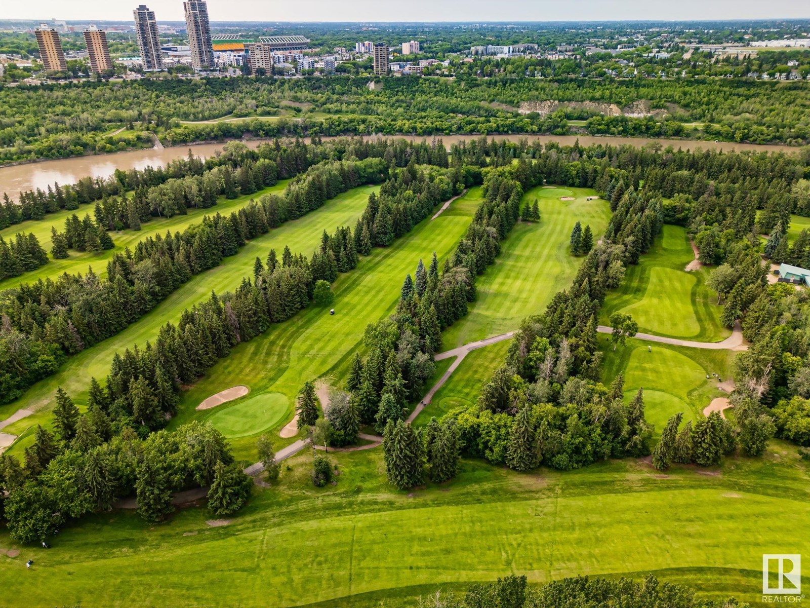 Photo 6 of 10521 84 St Nw, Edmonton AB