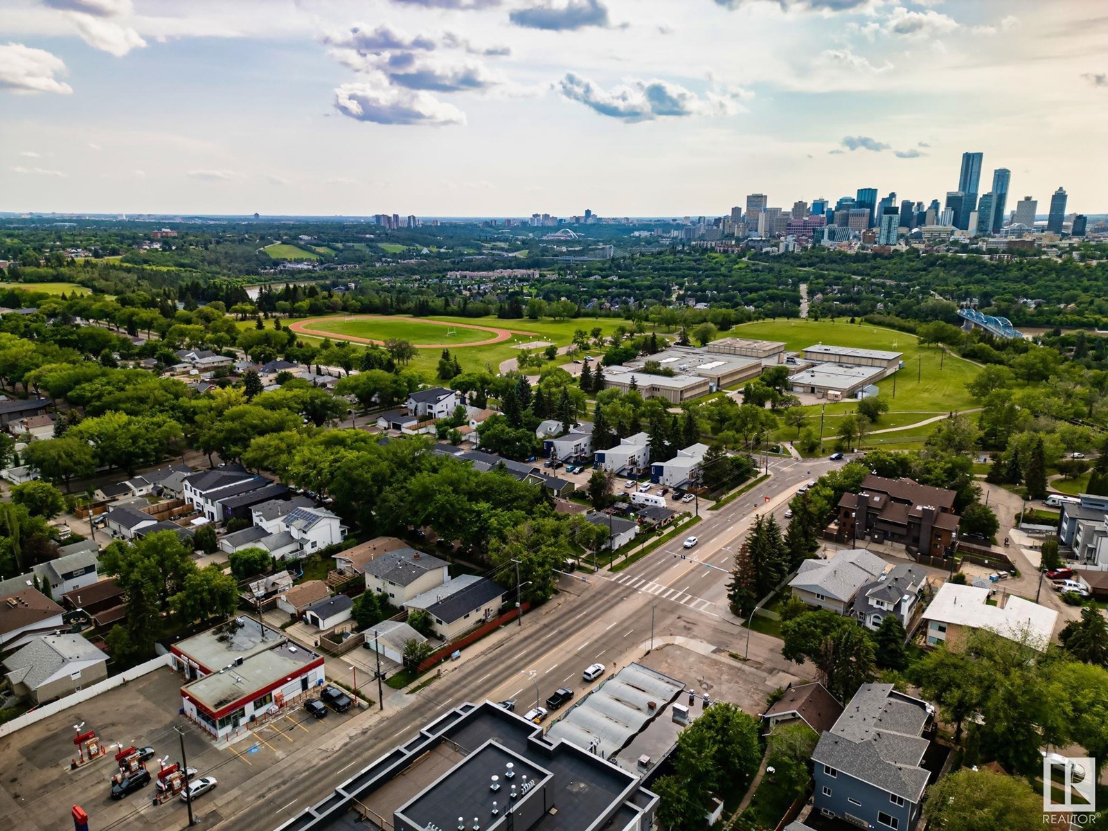 Photo 27 of 10521 84 St Nw, Edmonton AB