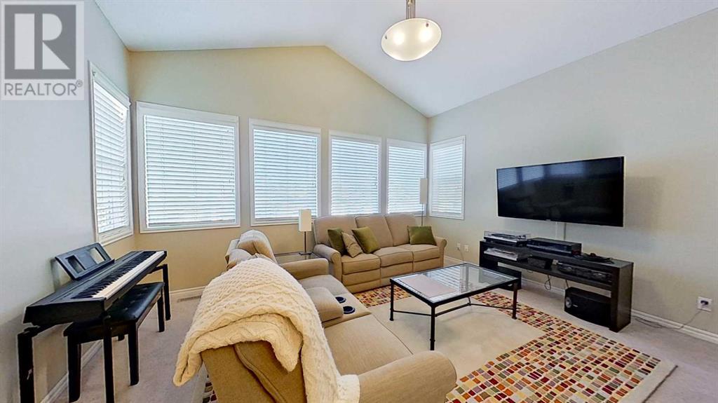 Photo 6 of 9 Prairie Springs Close Sw, Airdrie AB