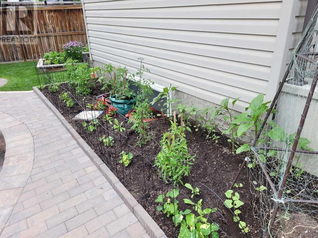 Photo 7 of 9 Prairie Springs Close Sw, Airdrie AB