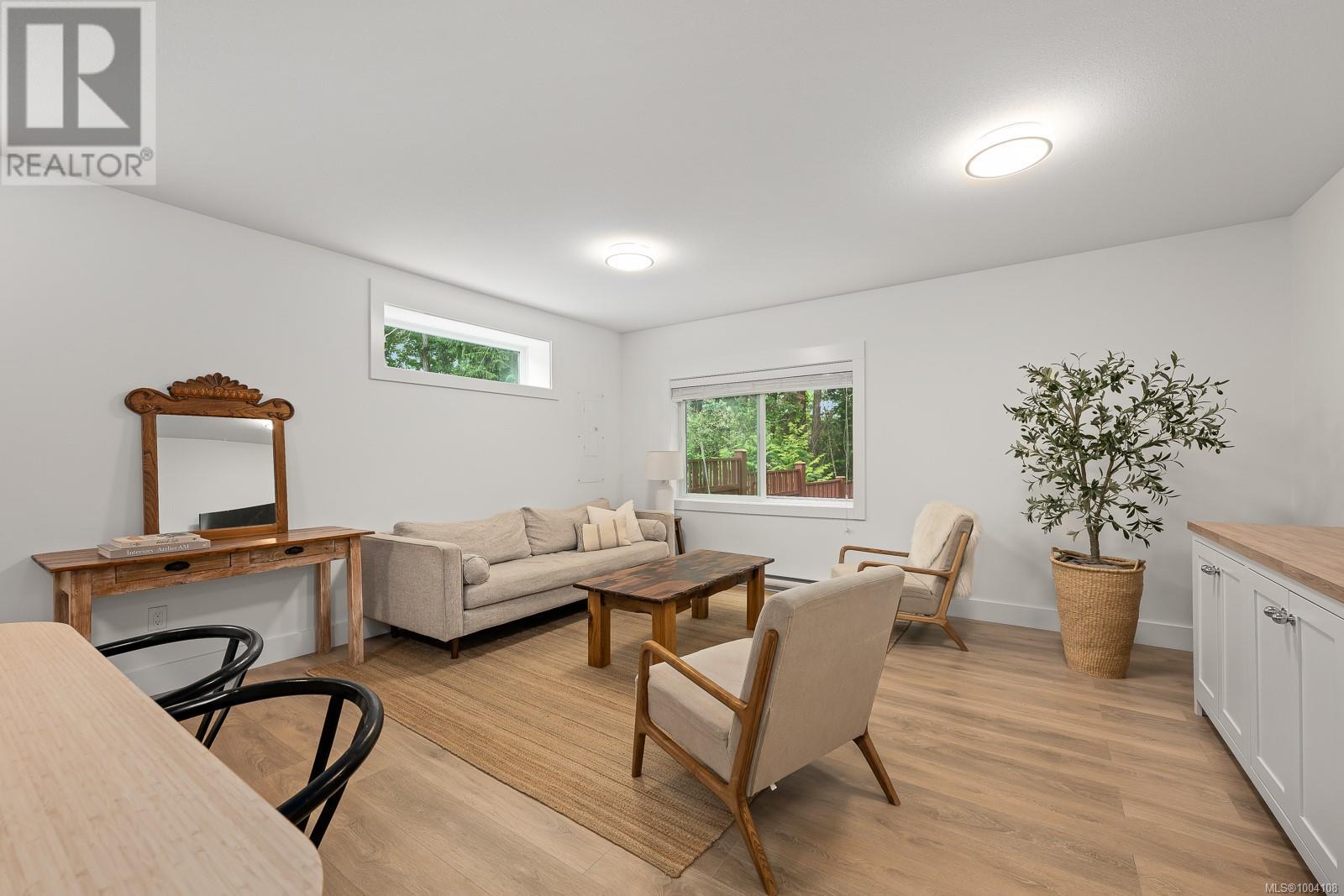 2451 Dakota Pl, Comox