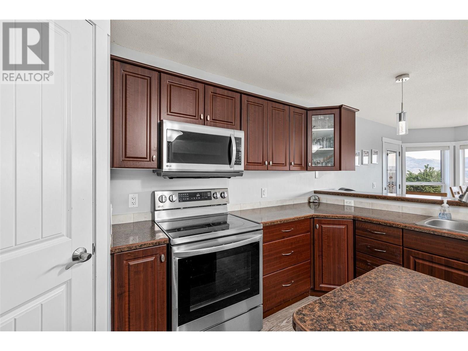 1306 2440 Old Okanagan Highway, West Kelowna