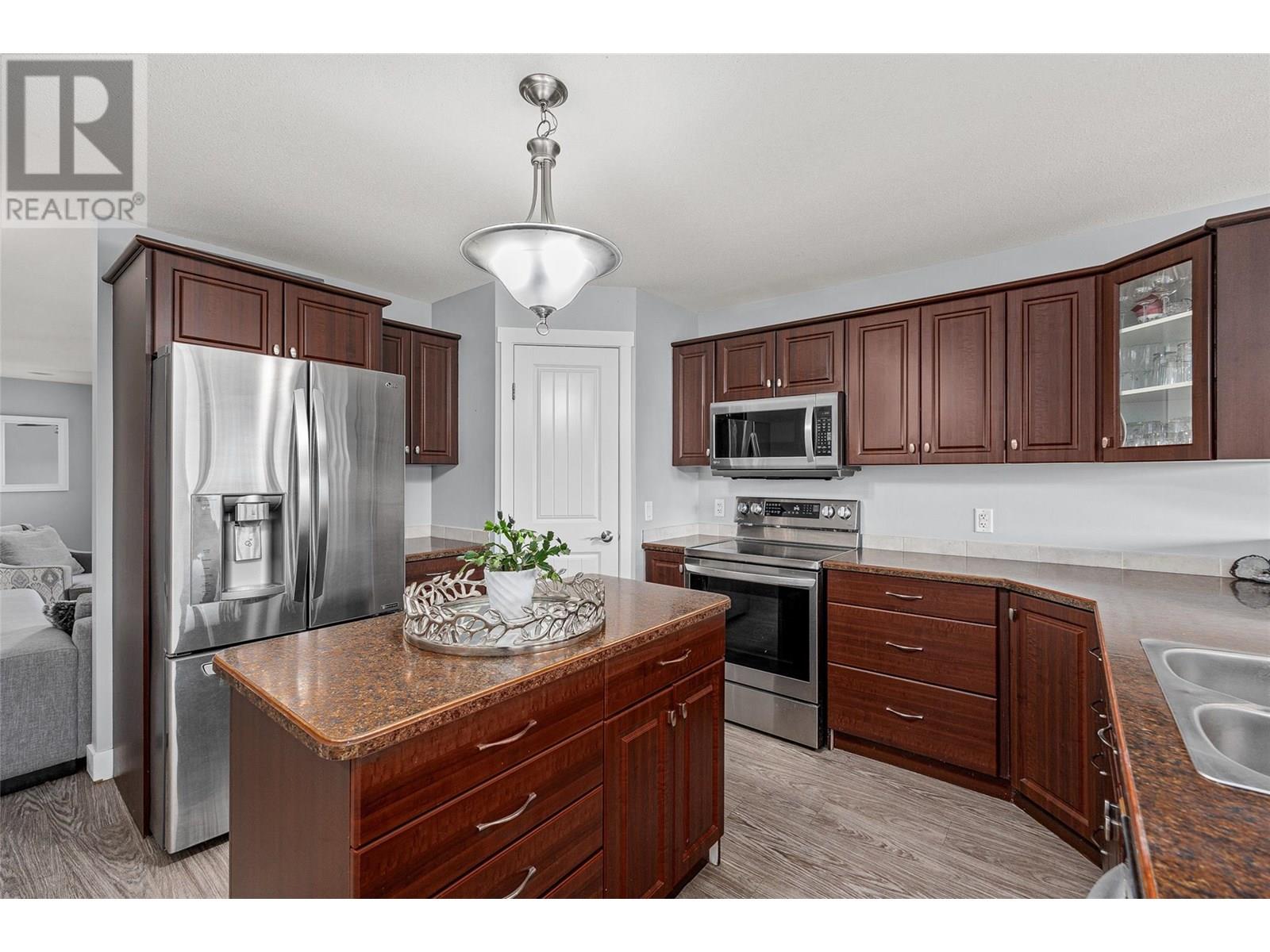 1306 2440 Old Okanagan Highway, West Kelowna