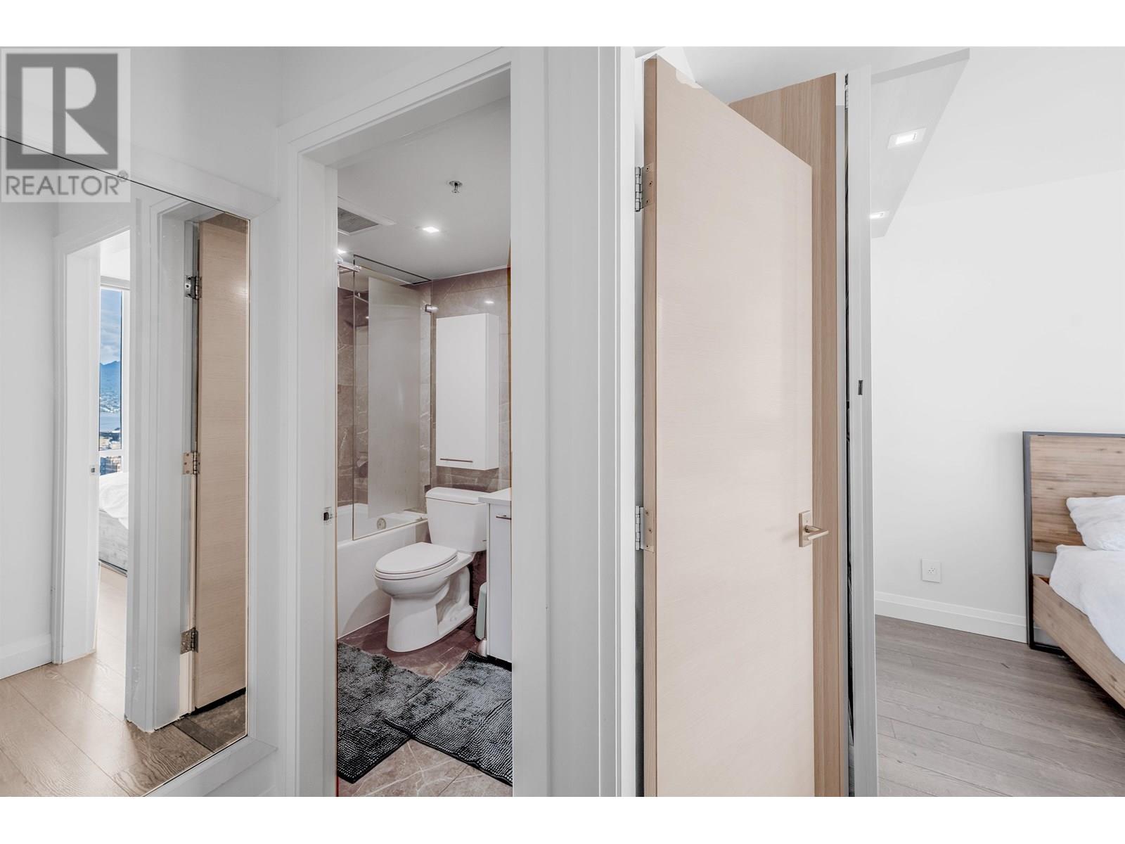 Photo 10 of 3705 928 Beatty Street, Vancouver BC
