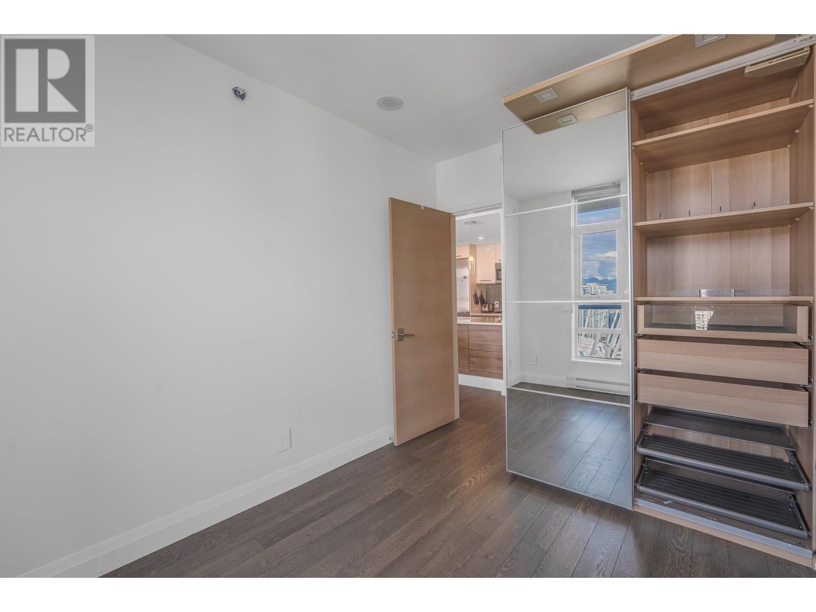 Photo 7 of 3705 928 Beatty Street, Vancouver BC