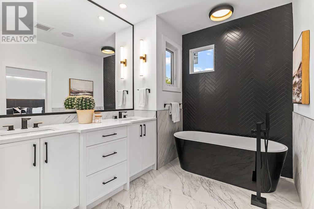 Single Family House for Sale in  A Street NW Parkdale Calgary 
