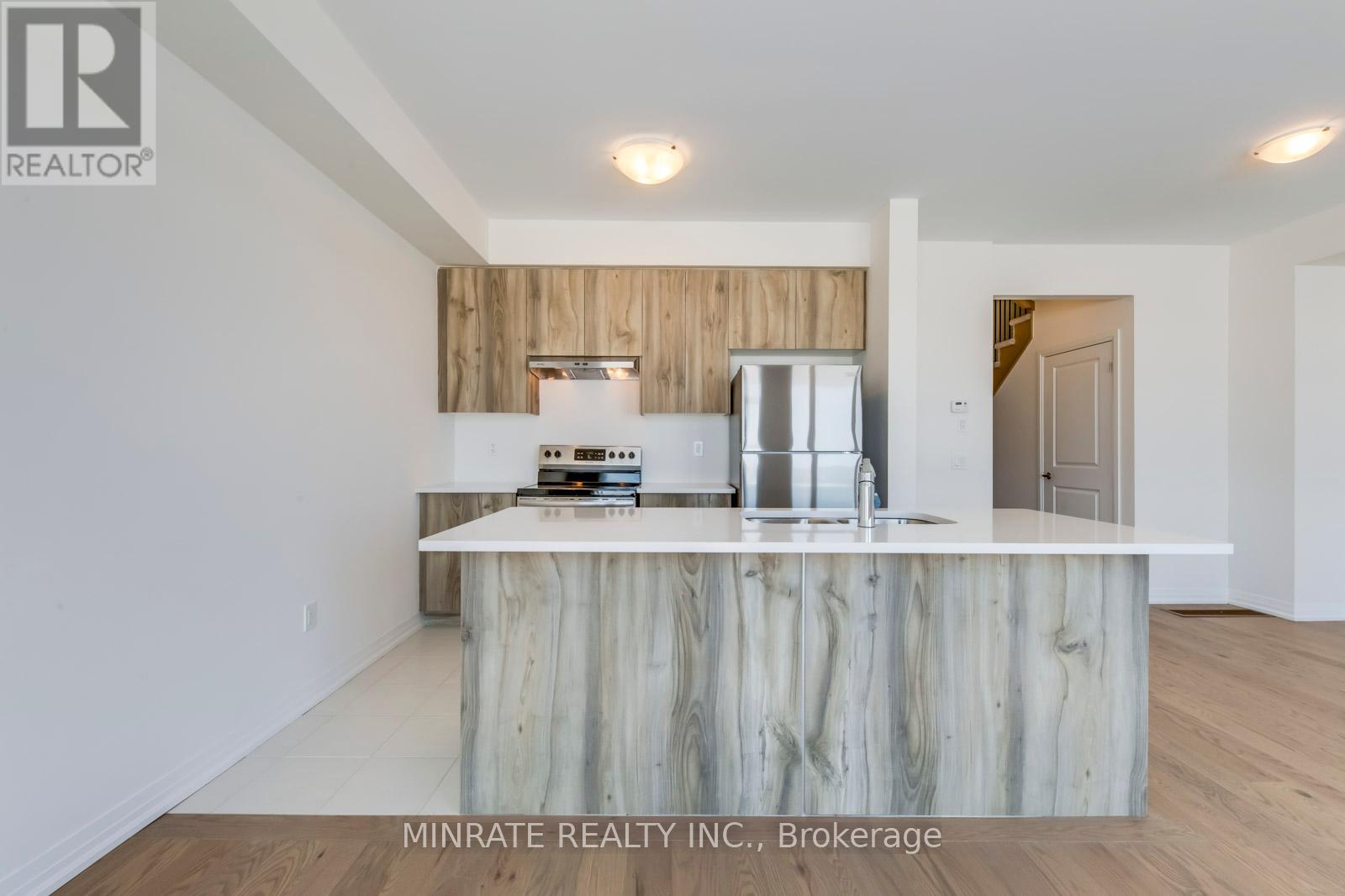 Photo 3 of 40 Freedom Crescent, Hamilton ON