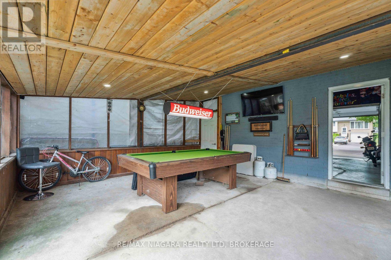 Photo 38 of 48 Michael Drive S, Port Colborne ON