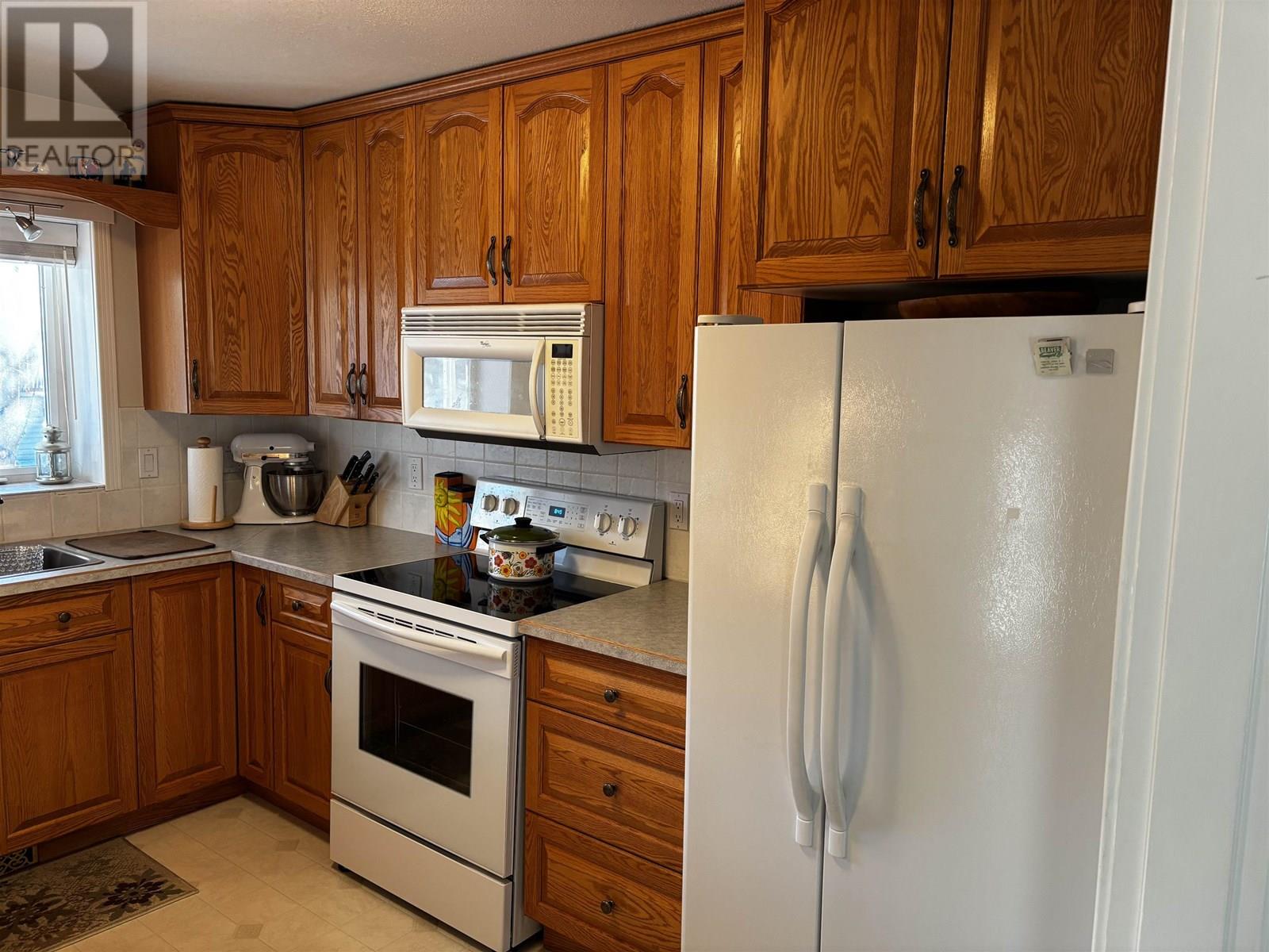 Photo 13 of 9012 9016 101 Avenue, Fort St John BC