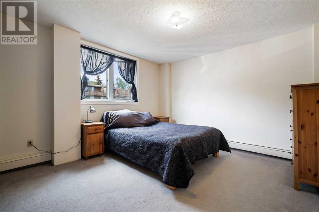 Single Family House for Sale in    Avenue NE Crescent Heights Calgary 