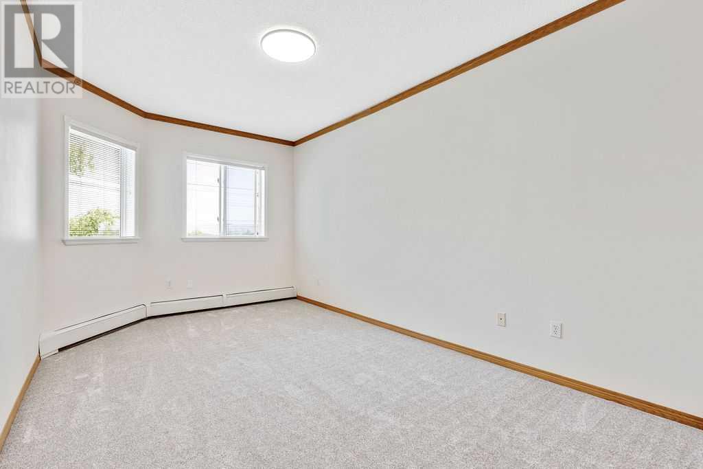 Single Family House for Sale in   Lincoln Way SW Lincoln Park Calgary 