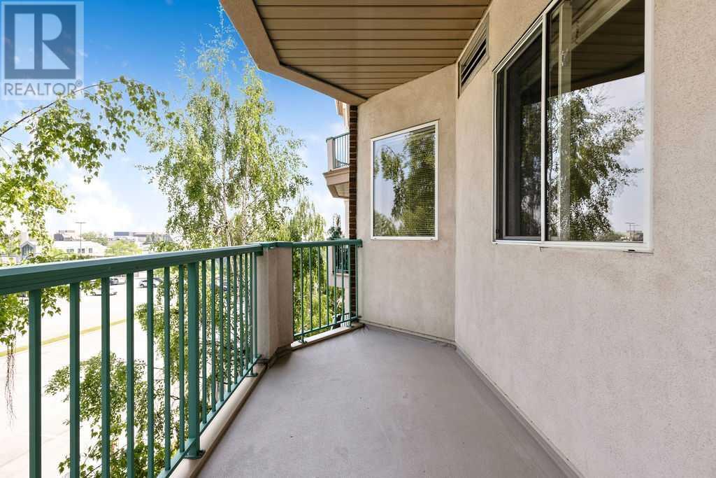 Single Family House for Sale in   Lincoln Way SW Lincoln Park Calgary 