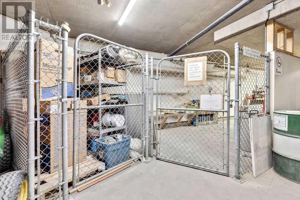 Single Family House for Sale in   Lincoln Way SW Lincoln Park Calgary 