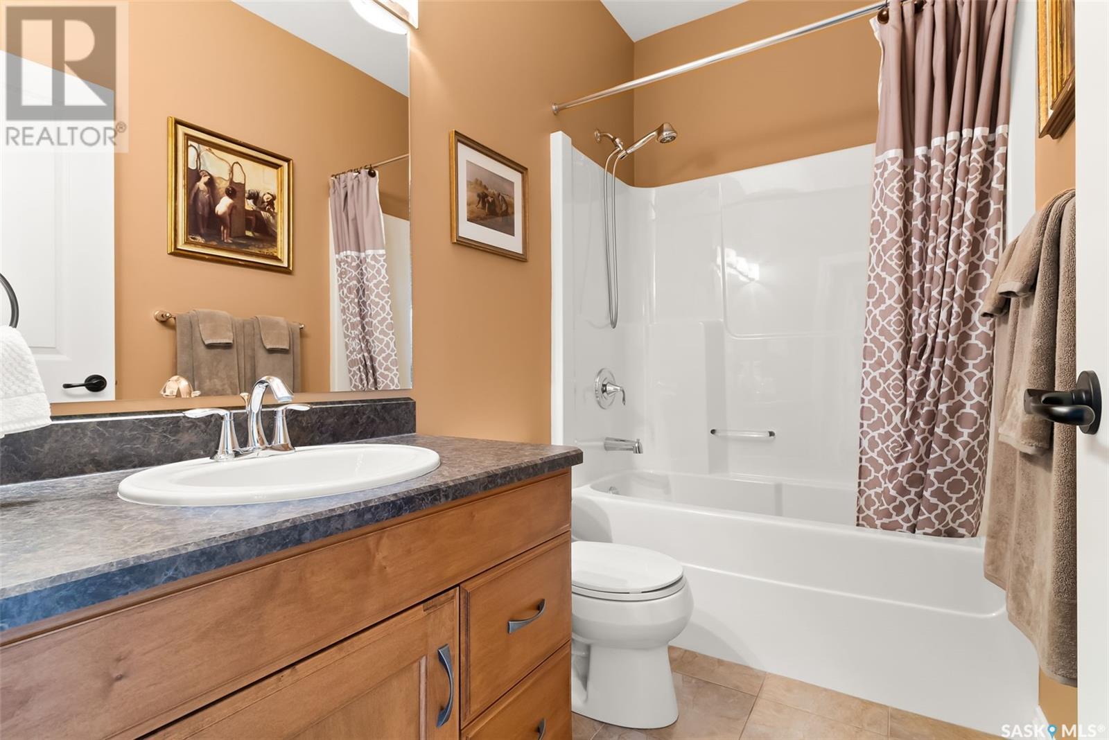 Single Family House Bungalow for Sale in  Wintergreene LANE Regina 